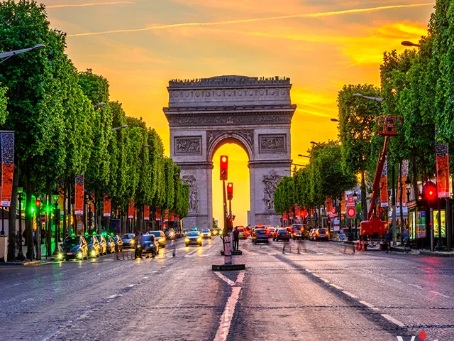 Tour Châu Âu — Pháp, Ý, Milan, Rome, Pisa, Cinque Terre, Chamonix — ảnh 1