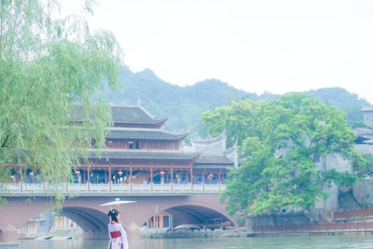Tour Trung Quốc — Ân Thi, Phượng Hoàng Cổ Trấn, Miêu Trại, Trương Gia Giới — ảnh 6