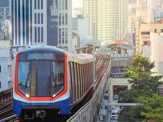 Tour Thái Lan — Bangkok, Pattaya, Thái Lan, Ẩm thực đường phố Thái Lan, Khám phá các khu mua sắm như: MBK, Central World, v.v... — ảnh 4