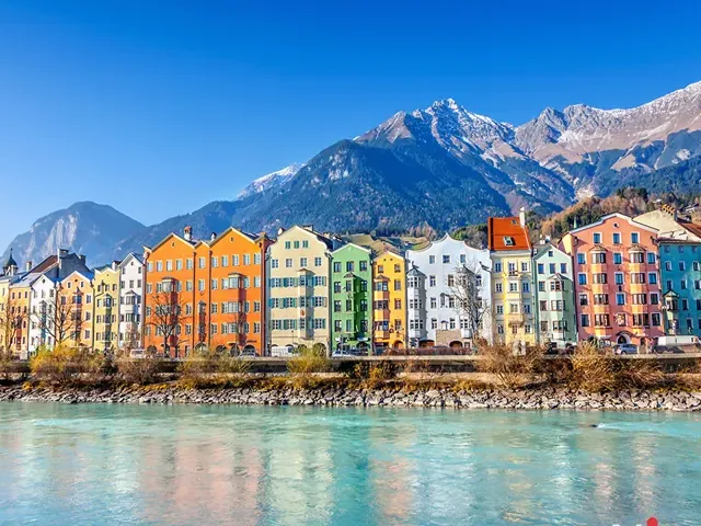 Tour Châu Âu — Milan, Venice, Munich, Zurich, Colmar, Interlaken, Innsbruck, Núi Titlis, Paris, Titisee — ảnh 4