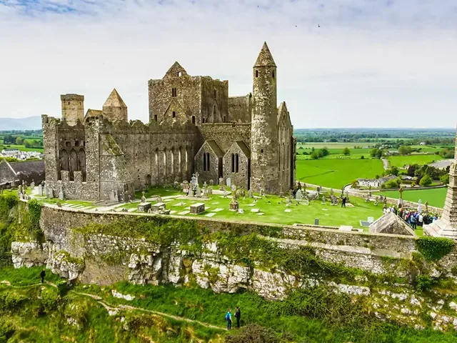 Tour Châu Âu — Dublin, Cashel, Galway, Cork — ảnh 1