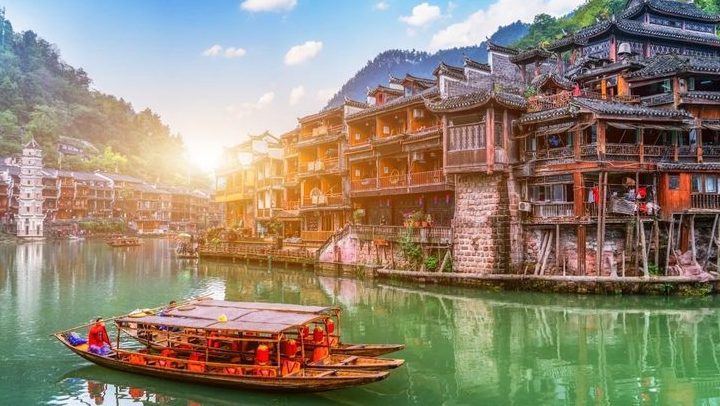 Tour Trung Quốc — Trường Sa, Phượng Hoàng Cố Trấn, Miêu Trại Mặc Nhung, Trương Gia Giới, Thiên Môn Sơn — ảnh 2