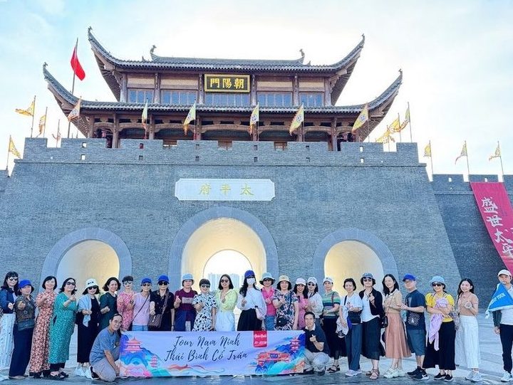 Tour Trung Quốc — Đông Hưng, Nam Ninh, Thái Bình Cổ Trấn, Tương Tư Hồ Trấn — ảnh 3