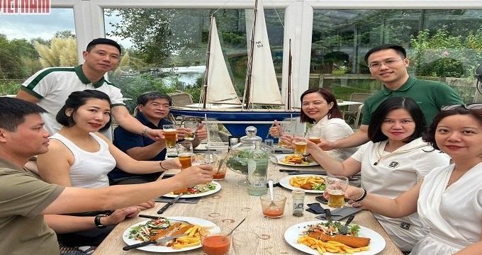 Tour Châu Âu — Pháp, Thụy Sĩ, Ý, Áo, Đức — ảnh 3