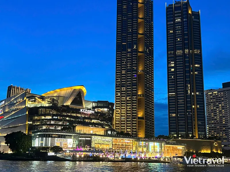 Bangkok · Pattaya · Thái Lan · Ẩm thực đường phố Thái Lan · Khám phá các khu mua sắm như: MBK · Central World · v.v...
