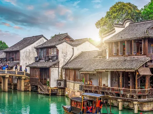 Tour Trung Quốc — Hàng Châu, Thượng Hải, Tô Châu, Disneyland — ảnh 2