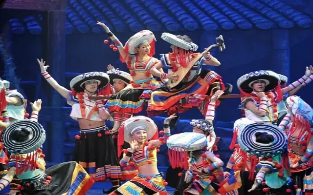 Tour Trung Quốc — Ân Thi, Trương Gia Giới, Phượng Hoàng Cổ Trấn, Bay  Vietjet air  Siêu tiết kiệm — ảnh 1