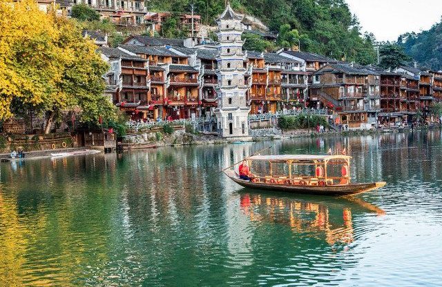 Tour Trung Quốc — Trương Gia Giới, Phượng Hoàng Cổ Trấn — ảnh 4