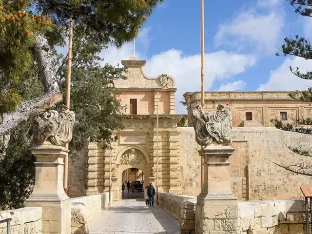 Tour Châu Âu — Malta, Gozo, Mostar — ảnh 3
