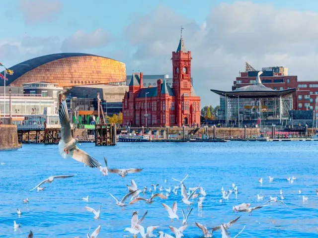 Tour Anh — Anh, Scotland, Wales, Dublin — ảnh 1